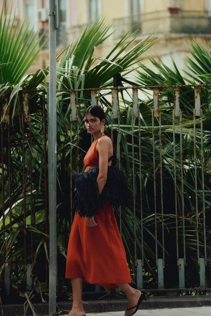 اتش اند ام فستان بجزء مفتوح