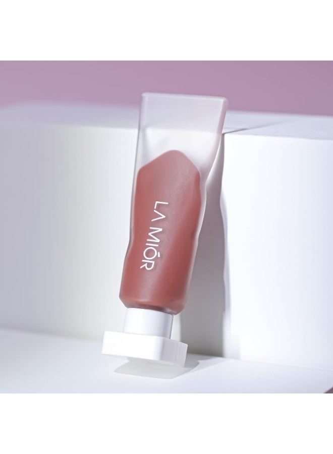 LAMIOR Matte Velvet Liquid Lipstick 8 Hour Coverage | Rich & Long Lasting | lip color for Women | Lightweight & Comfortable - Smudge Proof | Non Transferable | Shade - Triumph, 5 ml - Image 2