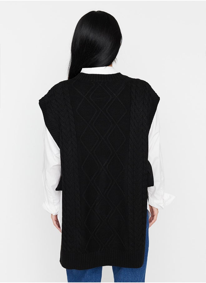 trendyol - Black Tie Waist Braided Knitwear Sweater TCTAW22UV0018 - Image 1