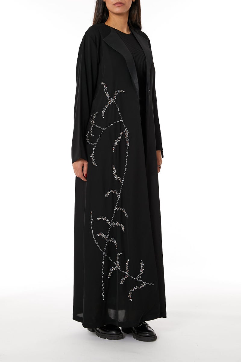 Moistreet Embroidered Lapel Collar Abaya - Image 1
