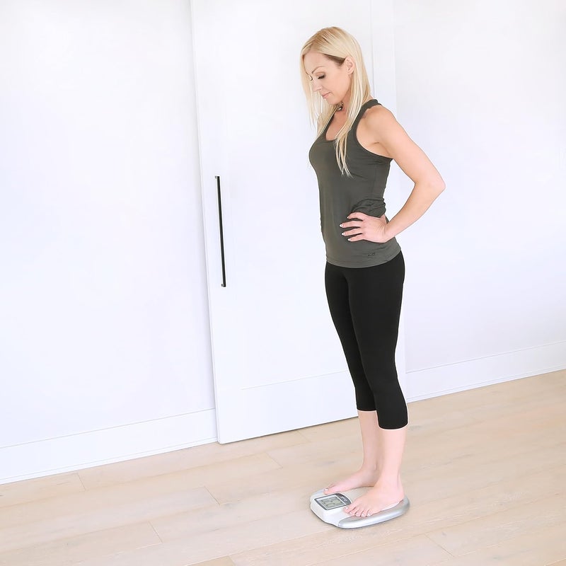 Escali ميزان حمام رقمي كبير الحجم من إسكالي مع شاشة سهلة القراءة ومنصة غير قابلة للانزلاق بسعة عالية تصل إلى 440 رطل مع بطاريات مرفقة - Image 5