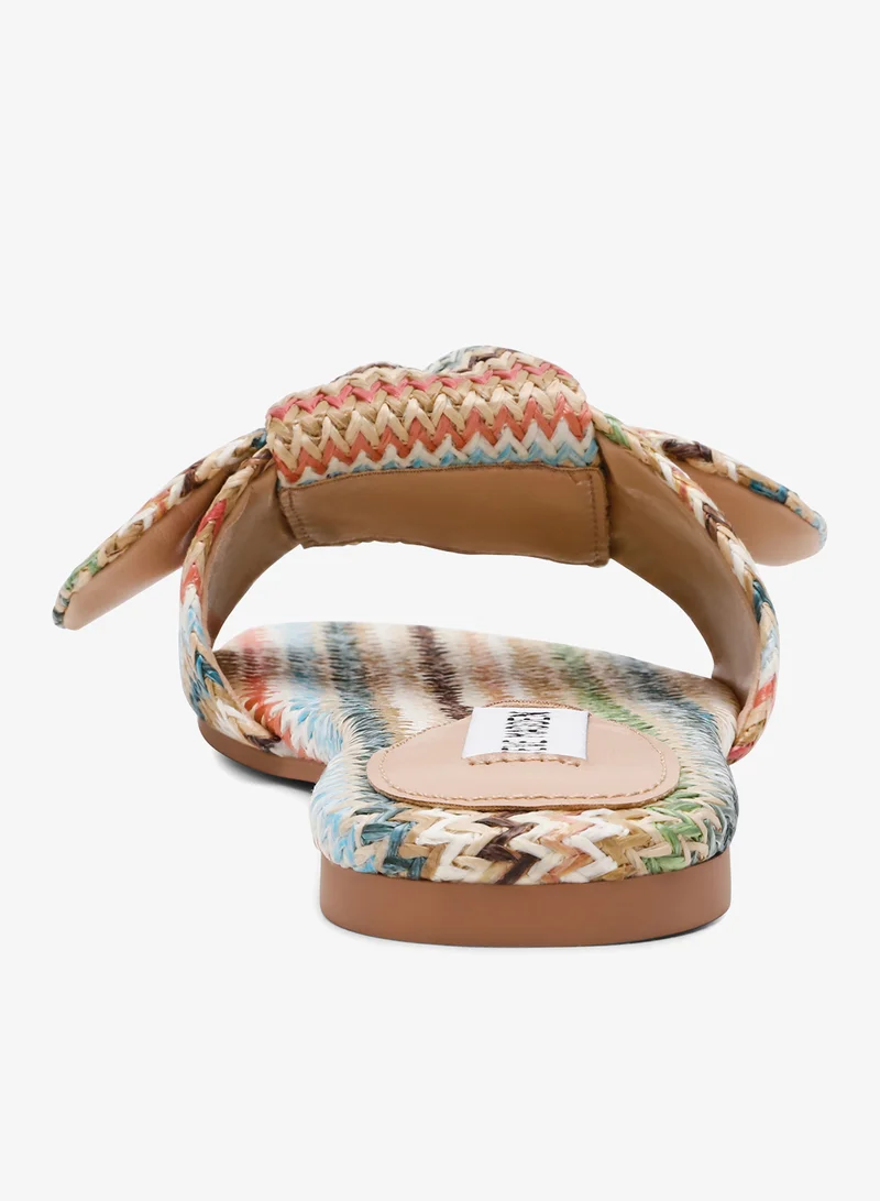 ستيف مادن صنادل مسطحة بفيونكة