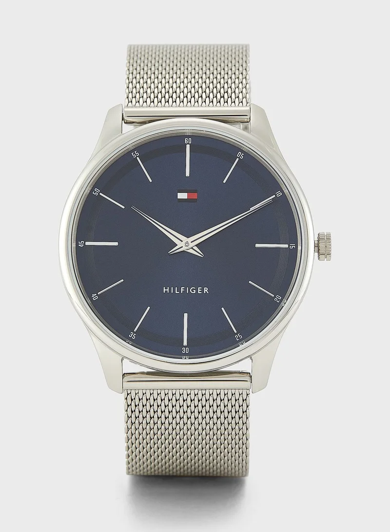 TOMMY HILFIGER Round Analog Watch