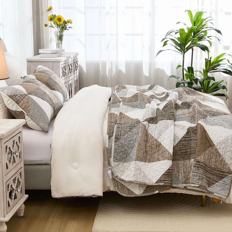 Dintszyayue Quilt Queen Size Brown, 3 Pieces Patchwork Bedspread Bedding for Queen Size Bed, Soft Lightweight Microfiber Geometric Coverlet Set for All Season Quilt with 2 Pillowcases - Image 4