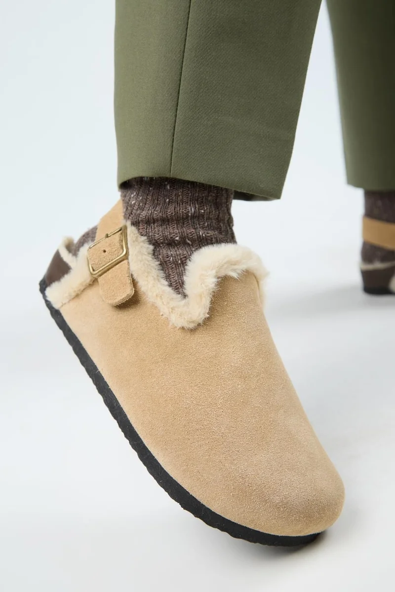 Manijero Manijero (Holly 2 Fur-Lined) Women's Genuine Leather Belted Buckle Clogs Sandal