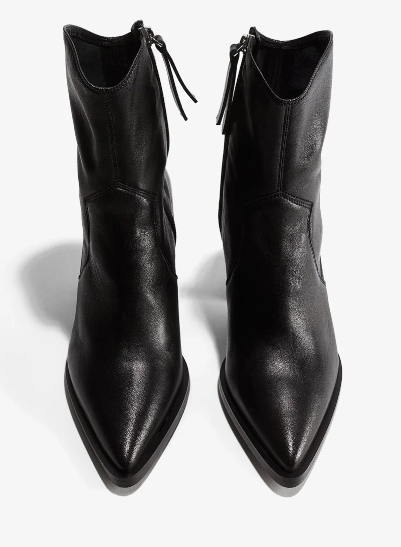 اتش اند ام أحذية رعاة البقر جلدية