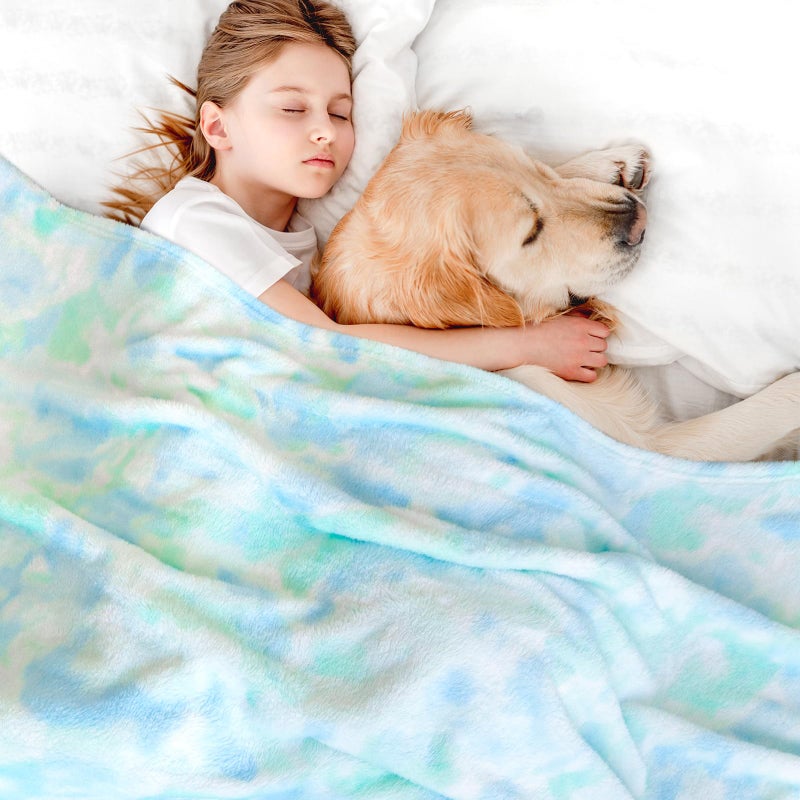 MUGD Fleece Blanket Green Throw Blanket - 300GSM Throw Blanket for Couch Soft Fuzzy Plush Cozy Blankets, Spring Home Decor - Image 3