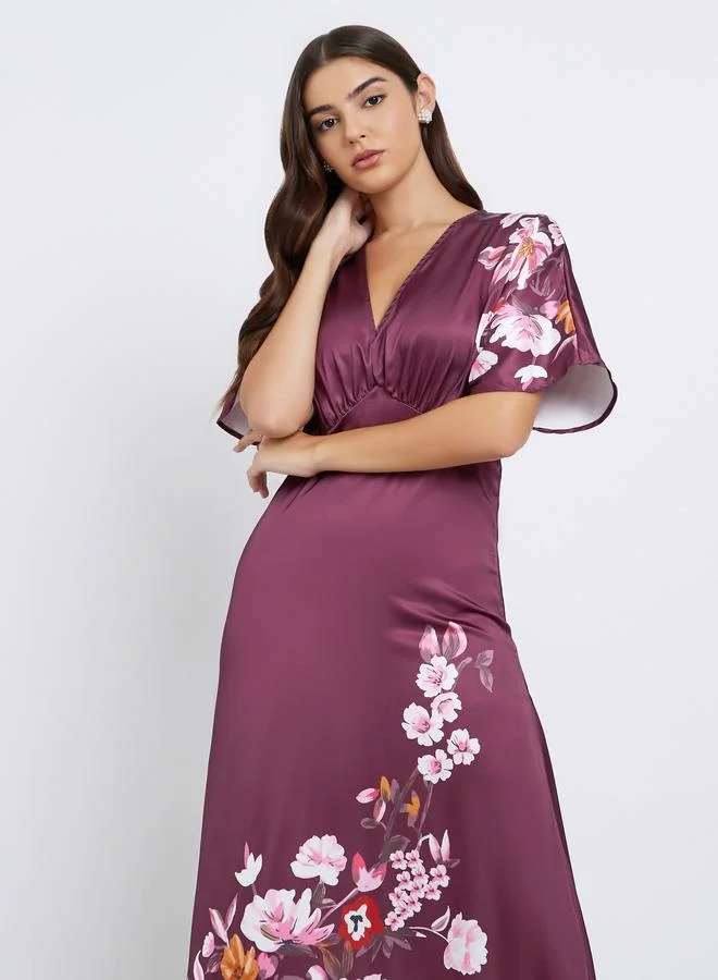 Styli Styli Burgundy Floral Print Maxi Dress