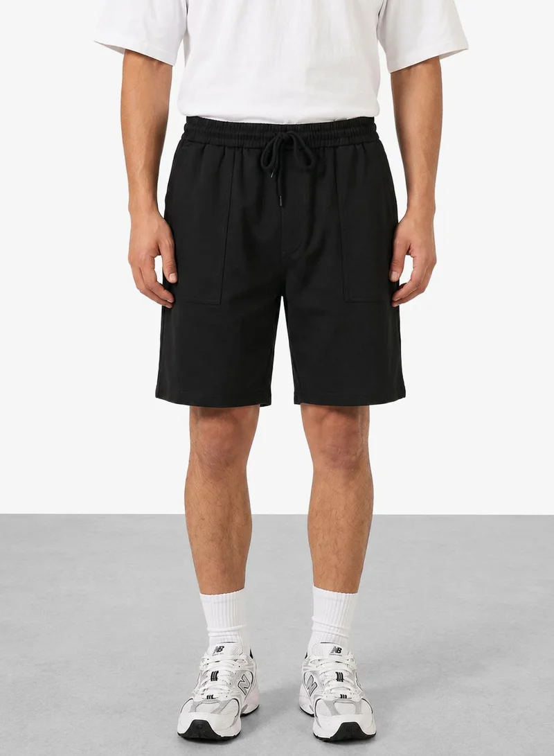 Seventy Five Basics Regular Fit Shorts