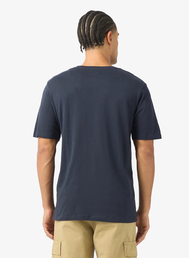 JJ Rebel Logo Regular Crew Neck T-Shirt