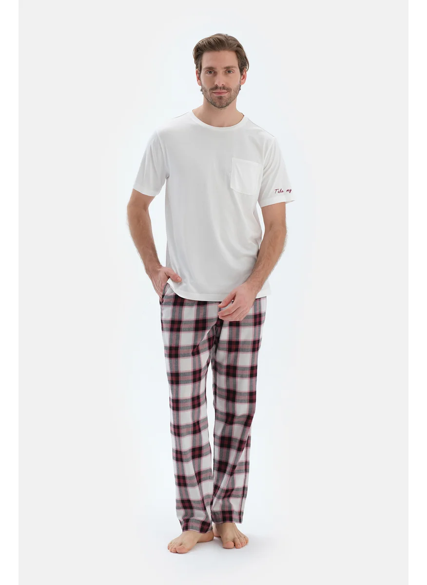 داجي Logo Print T-shirt & Trousers Pajama Set Crew Neck Cotton Blend Mid Rise Oversized Sleepwear