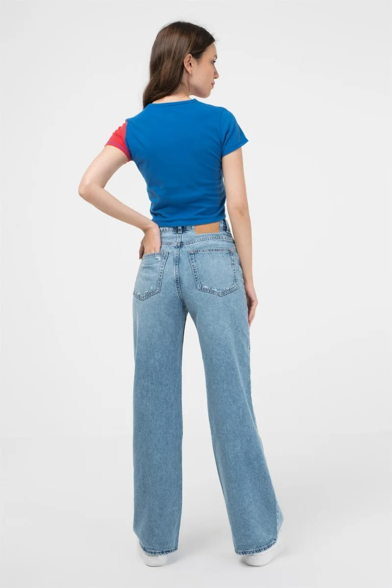 BRZ Collection Contrast Color Printed Short Sleeve Crop Women's T-Shirt