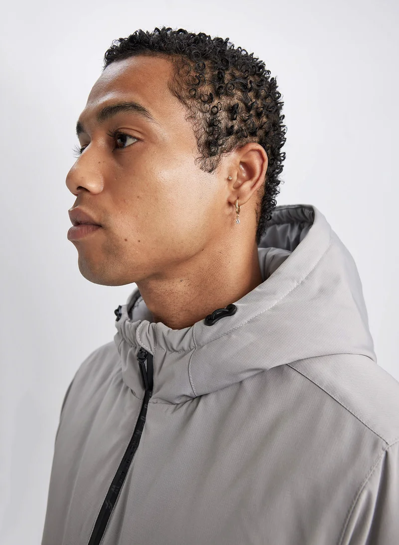 DeFacto Defactofit Water-Repellent Slim Fit Hooded Ribbed Jacket