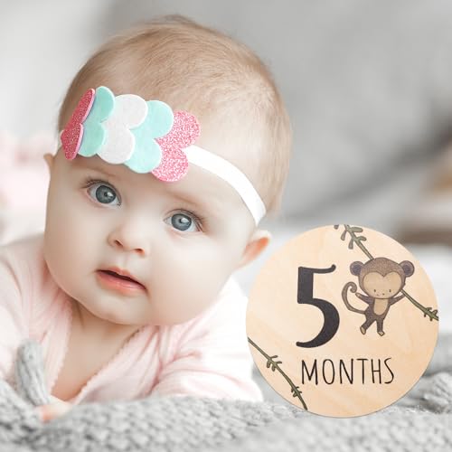 Giftacity Baby Monthly Milestone Cards Sign - 7 Double Sided Animals Marker Wooden Circles Discs Newborn Photography Prop, Pregnancy Journey Birth Announcement Sign Baby Boy and Girl Gift Sets - Image 4