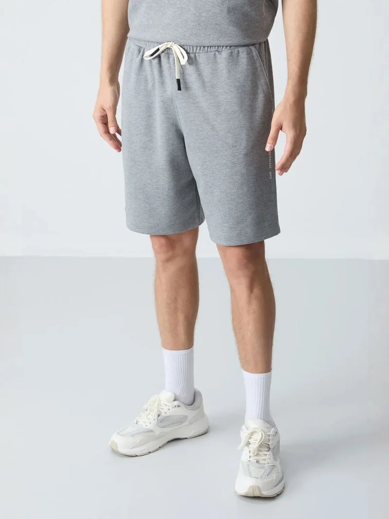 تومي لايف TOMMY Men's Oversized Cotton-Blend T-Shirt And Shorts Set