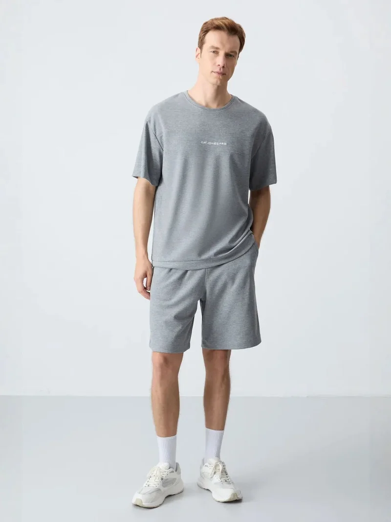 تومي لايف TOMMY Men's Oversized Cotton-Blend T-Shirt And Shorts Set
