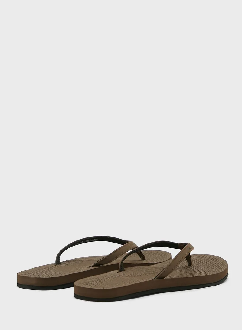 إندوسول شبشب كاجوال