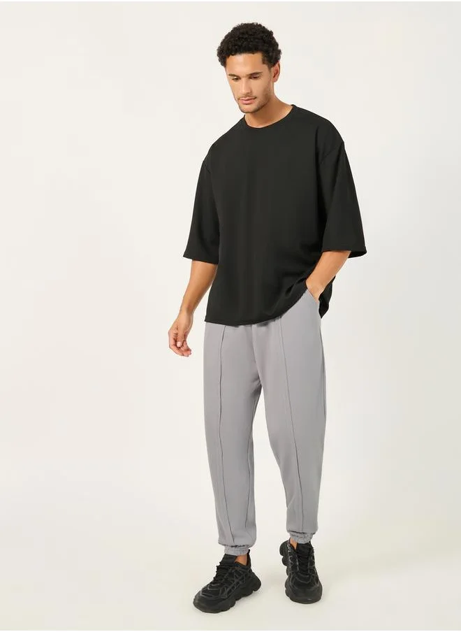 ستايلي Mid Rise Oversized Joggers with Seam Details