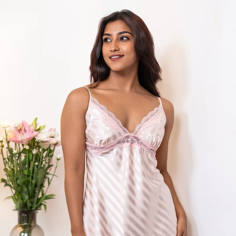 Aadaraya Aadaraya Night Dress Sleeveless Lace Detail