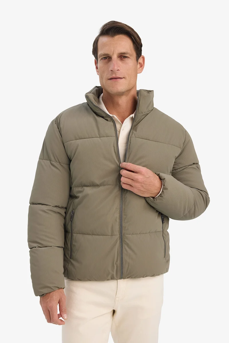 Defacto  Regular Fit Waterproof High Neck Zippered Puffer Jacket for Men | Best Price UAE