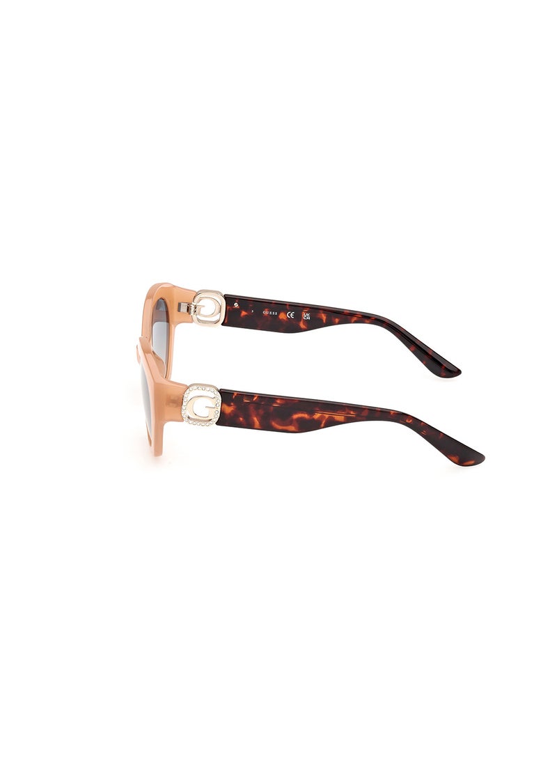 GUESS Women's UV Protection Oval Shape Sunglasses - GU0010457P56 - Lens Size: 56 Mm - Shiny Beige - Image 2