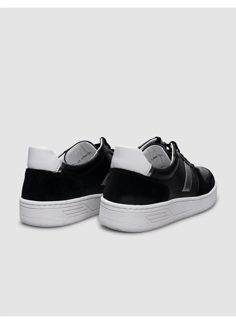 كاباني Leather Black Women's Sports Shoes