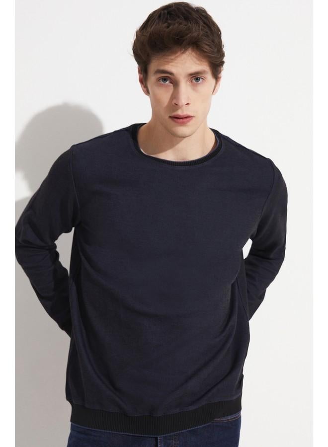 جون سويت شيرت رجالي برقبة دائرية بنقوش حصرية من يونيو - كحلي - Image 4