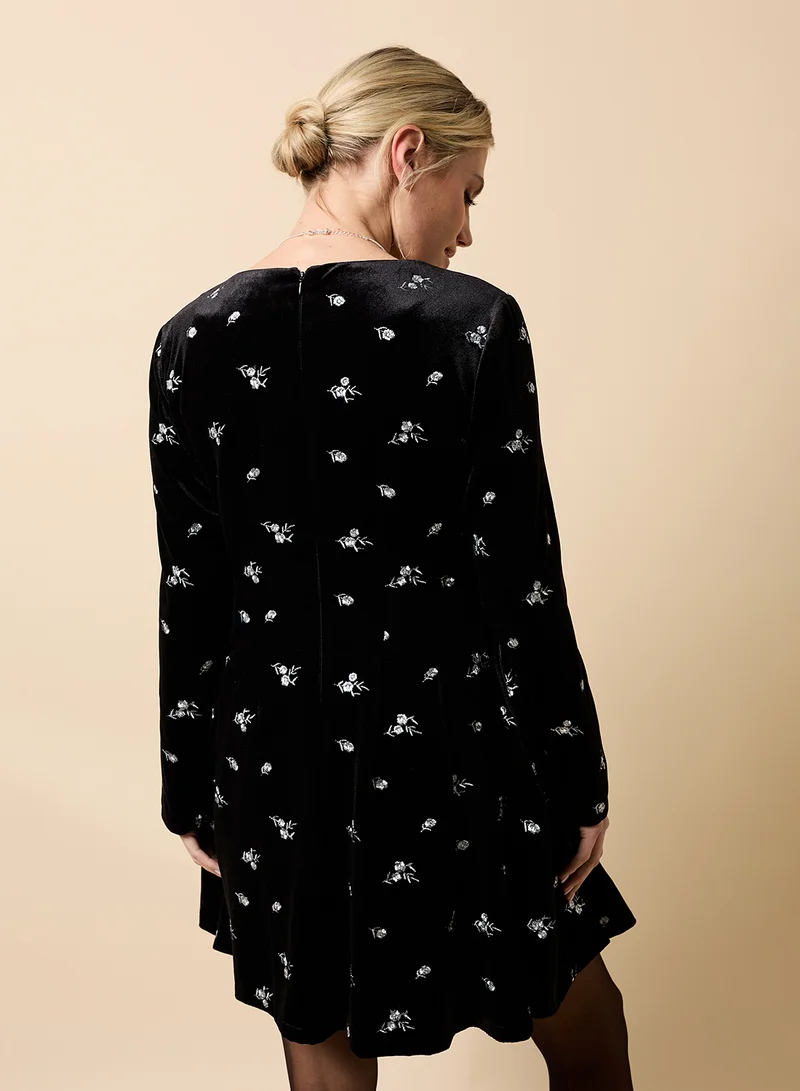 Little Mistress Printed Flared Crew Neck Mini Dress
