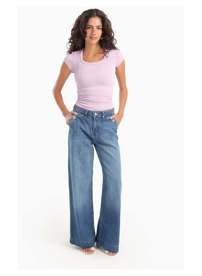 Jeans With Button Closure Pockets