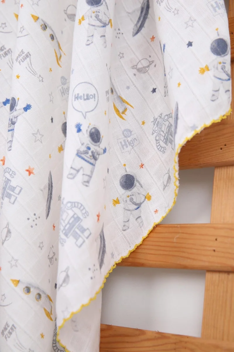 Baby Hola Muslin Cover 85X90CM Astronaut Pattern Organic Gift Breastfeeding Bottom Opening Newborn Stroller Cover