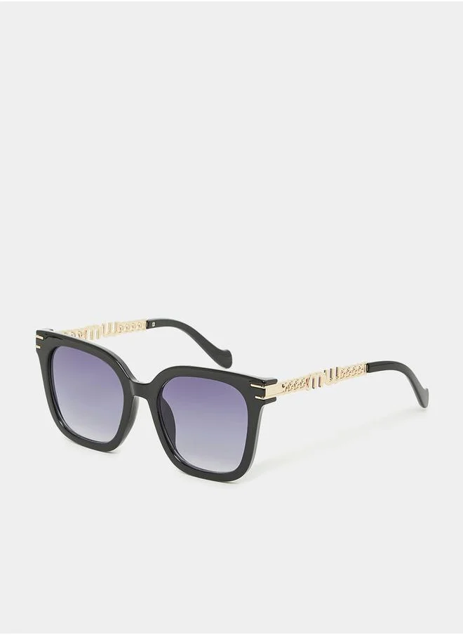 Styli Solid Cat Eye Sunglasses with Metal Textured Temple