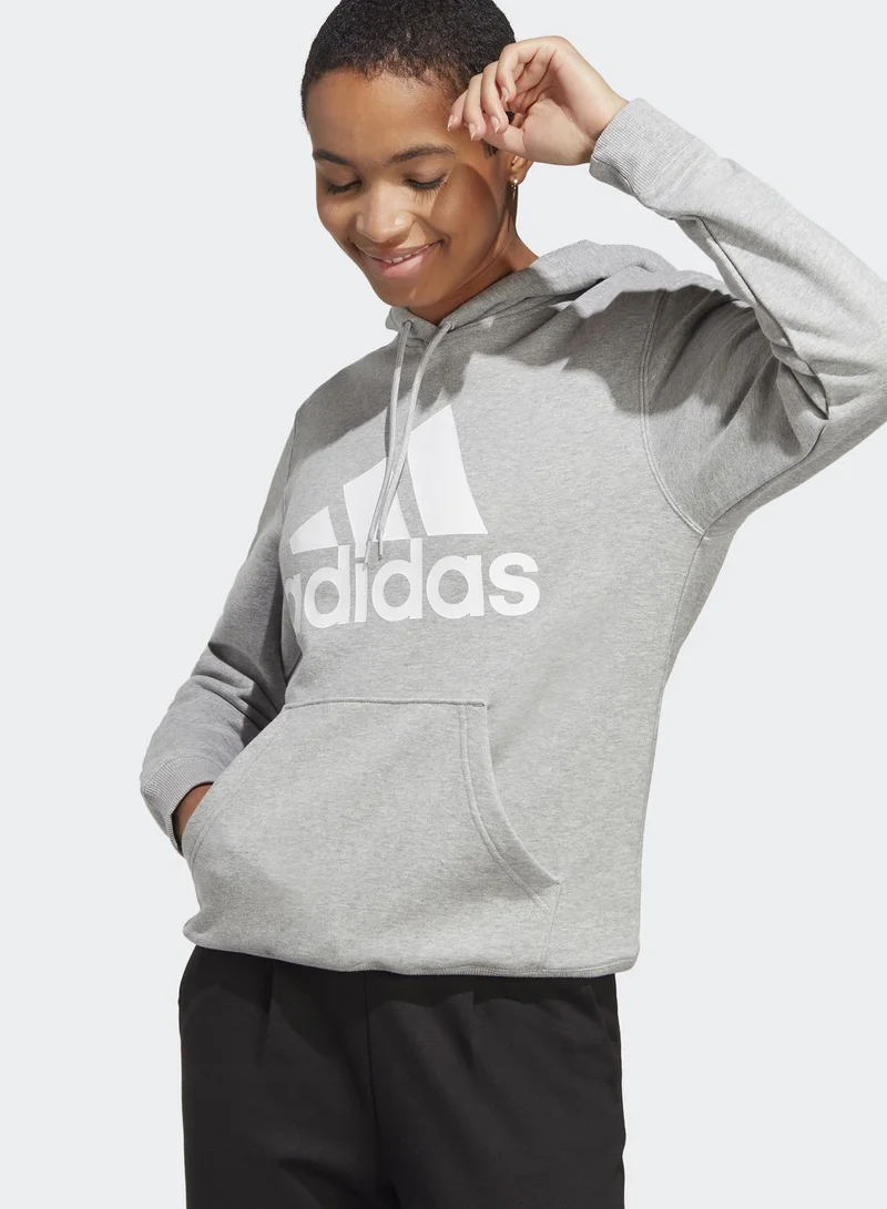 adidas هودي اساسي من نسيج تيري الفرنسي بقصة عادية مزين بشعار كبير