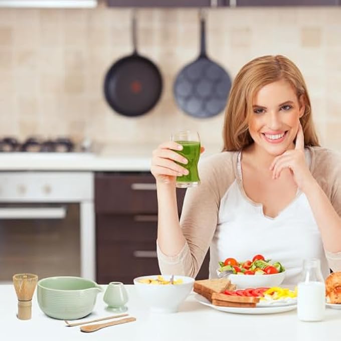 أوفردنسي مجموعة خفاقة الماتشا، وعاء ماتشا، خفاقة ماتشا من الخيزران، مغرفة، ملعقة، منخل، حامل خفاقة، 6 قطع، مجموعة بداية مثالية للماتشا لحفل شاي الماتشا باللون الأخضر - Image 2