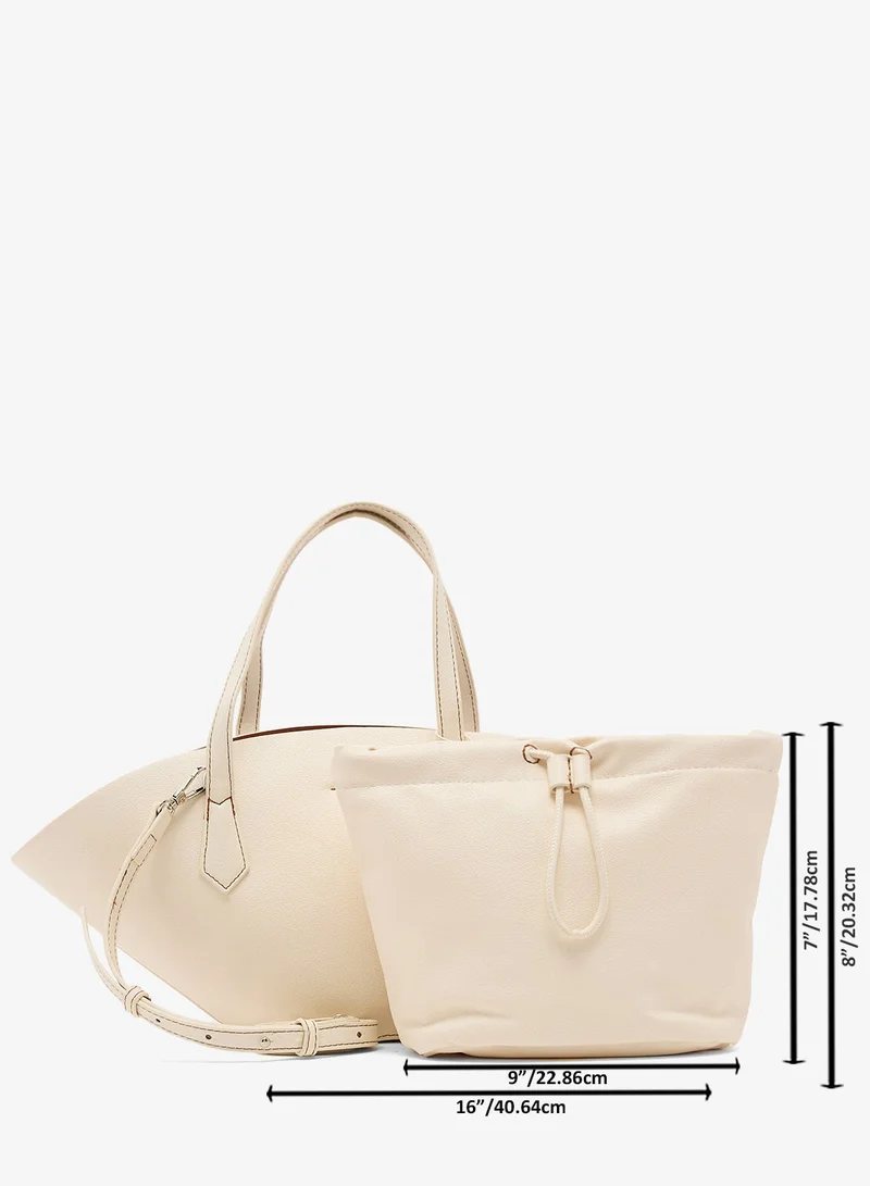 ايلا حقيبة يد بمروحة وتفاصيل بطاقة