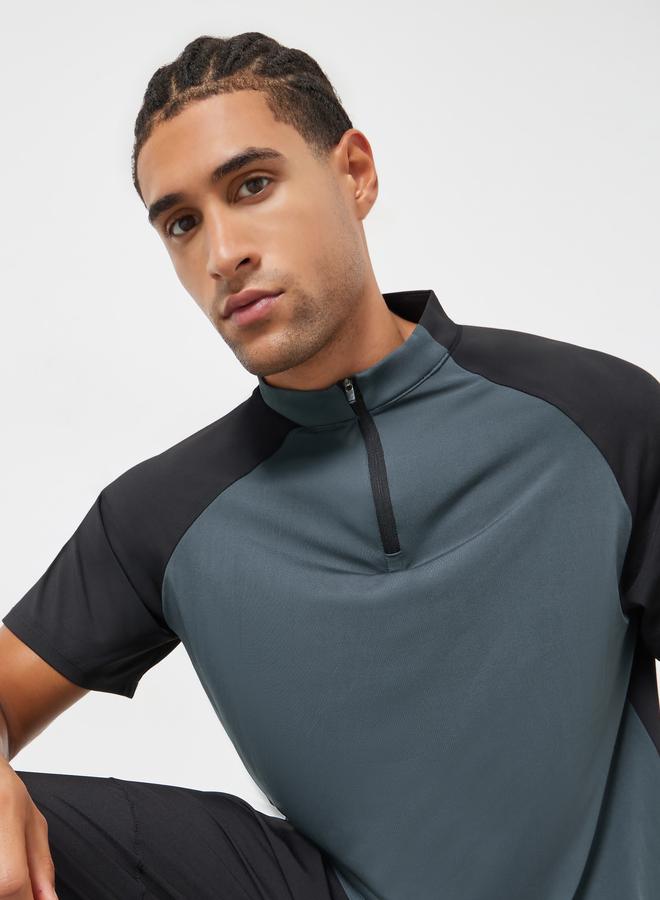 Styli Active Men Grey Raglan Sleeve Athleisure T-Shirt - Image 3