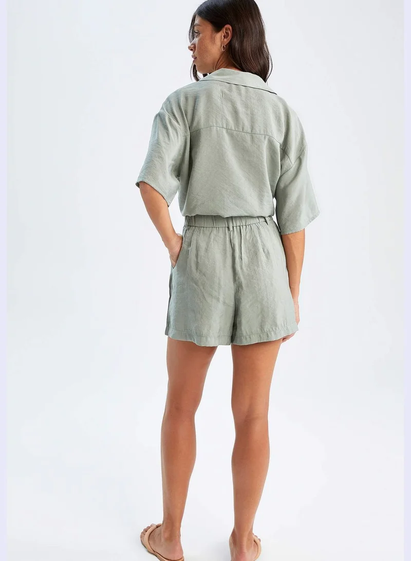 ديفاكتو Regular Fit High Waisted Mini Short