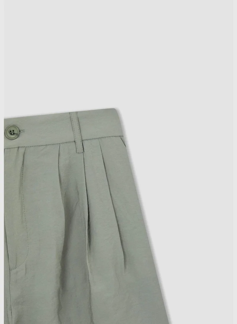 ديفاكتو Regular Fit High Waisted Mini Short