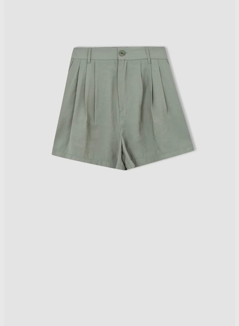 ديفاكتو Regular Fit High Waisted Mini Short