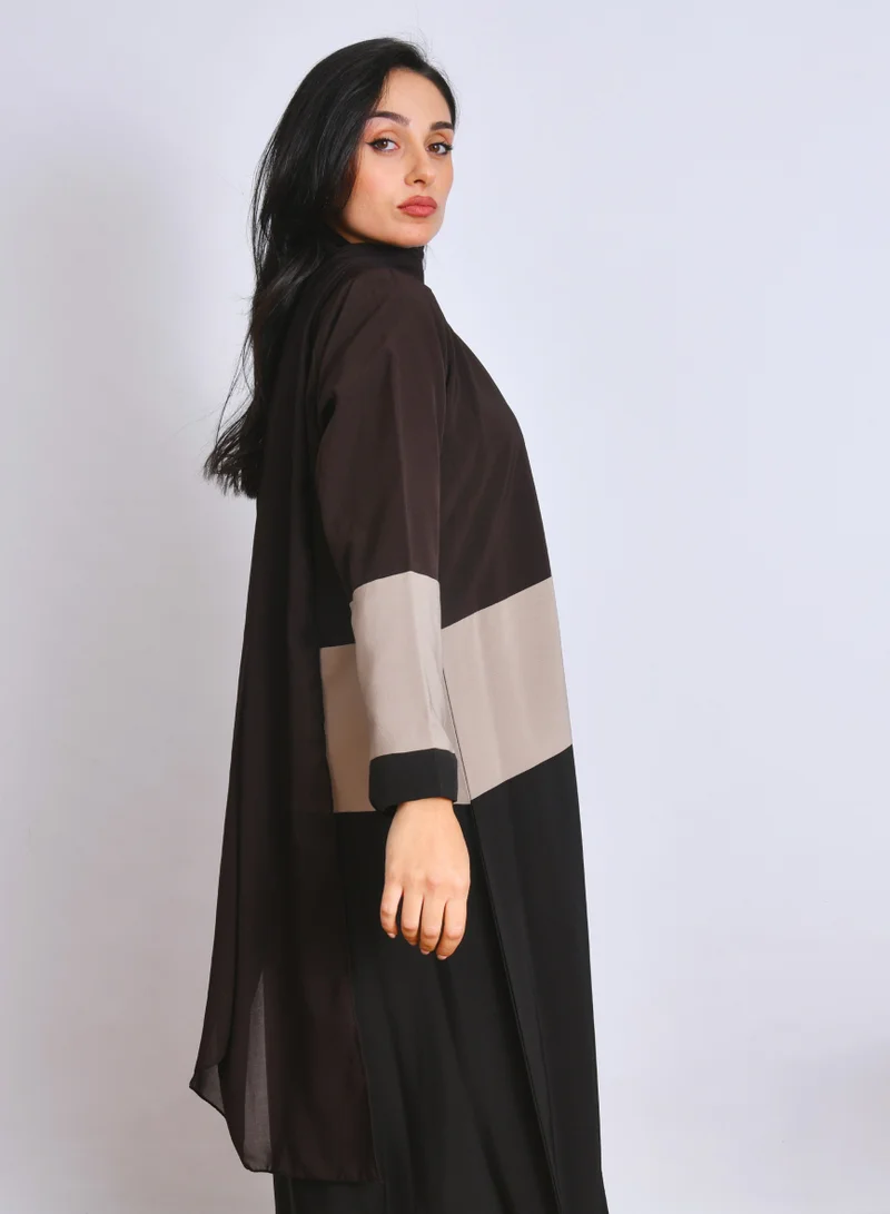 عبايات حوراء عباية بليزر بتداخل ثلاث ألوان أنيقة ومبطنة من الداخل