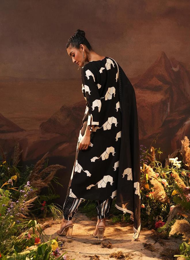 ISHIN Women's Black Rayon Printed Tunic Upper Calf Length Palazzo Bottom Straight Fit 3 Peice Kurta Set - Image 2