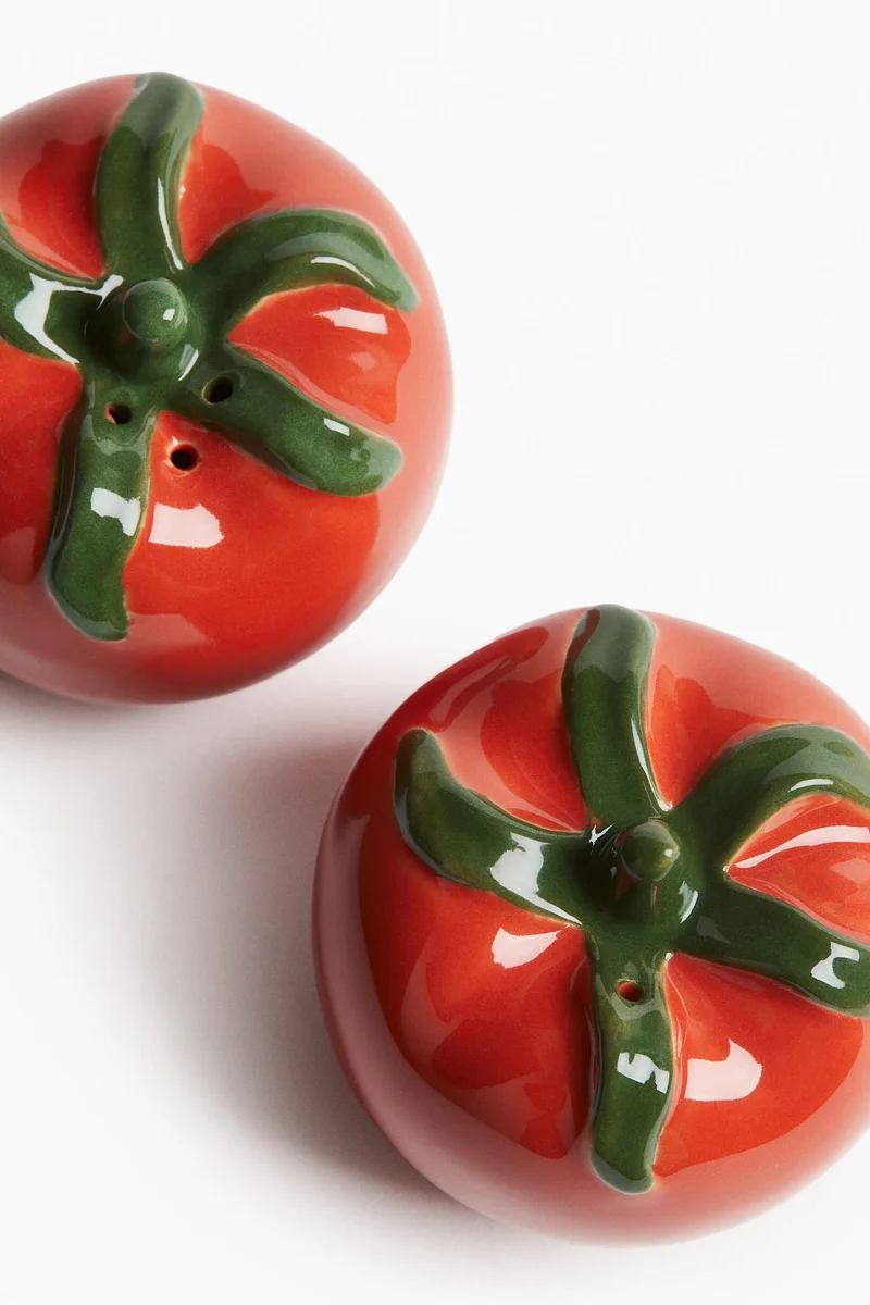 H&M Salt and pepper shakers