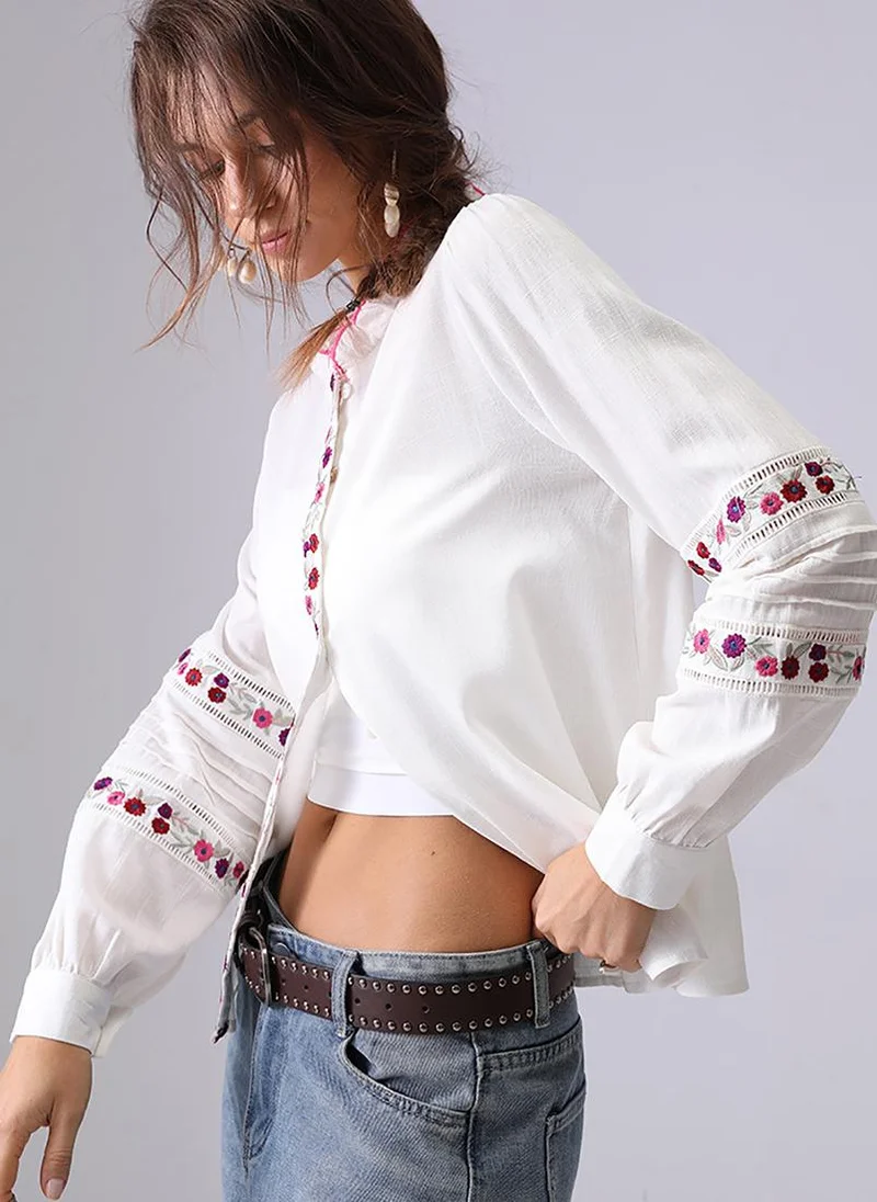 يونيكي Off White Band Collar Puff Sleeves Relaxed Fit Shirt