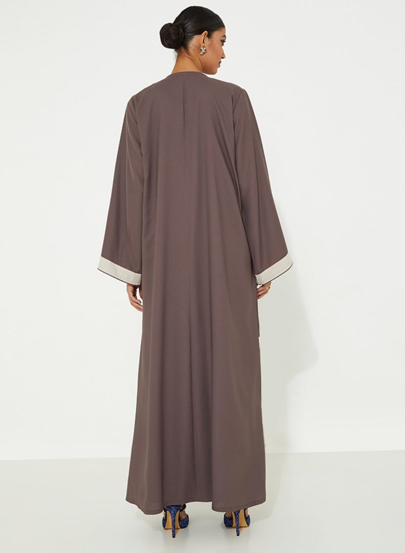 روزيت عباية عباية بتصميم قصة بيج مع أزرار وأكمام واسعة - Image 2