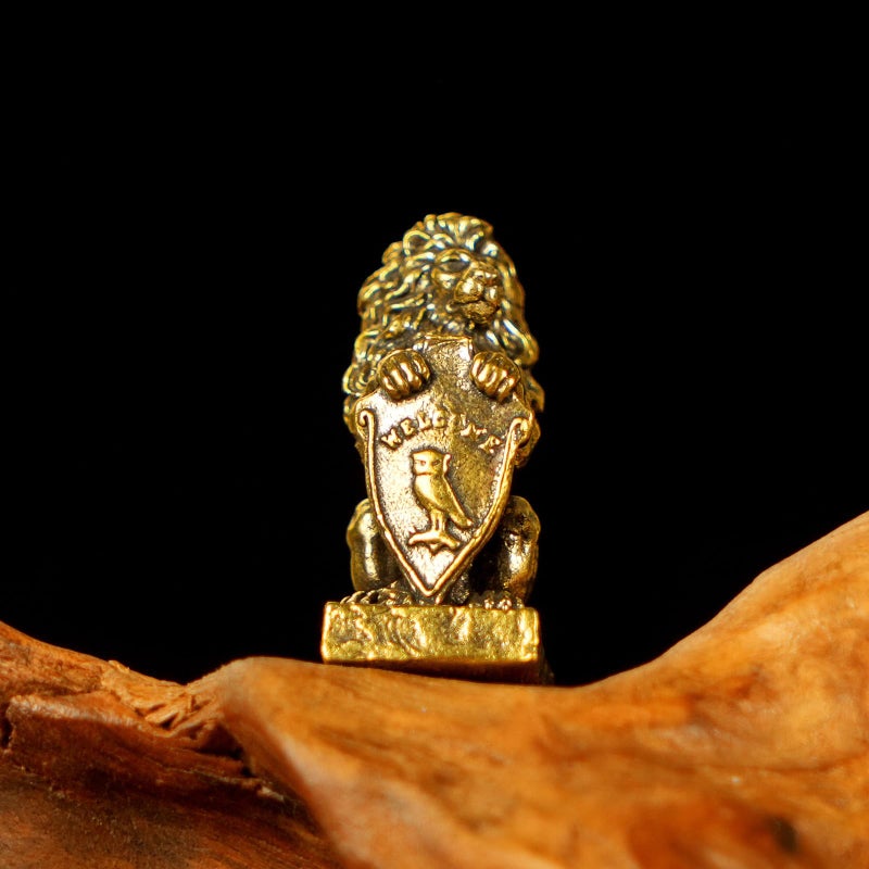 CHOVY Retro Handcrafted Guardian Lion Sculpture - 100% Solid Brass Majestic Lion Holding Ornate Shield Vintage Style Collectible Art Piece for Home & Office | Unique Gift for Mythology Lovers - Image 5