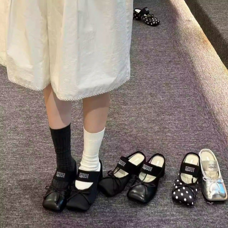 شبشب نسائي بكعب سميك وقوس وطرف مغلق - Image 3