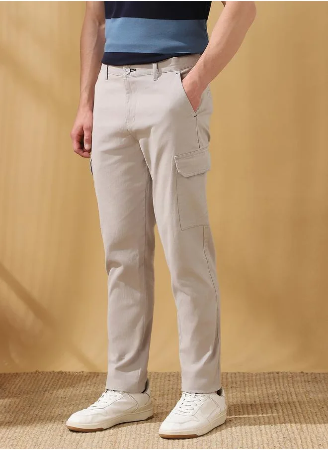 دينيس لينغو Straight Fit Solid Light Grey 98% Cotton 2 %Elastane Mid Rise Waist Full Length Woven Weave Cargo for Men with Button/Zip Closure -redefine your casual wardrobe today.