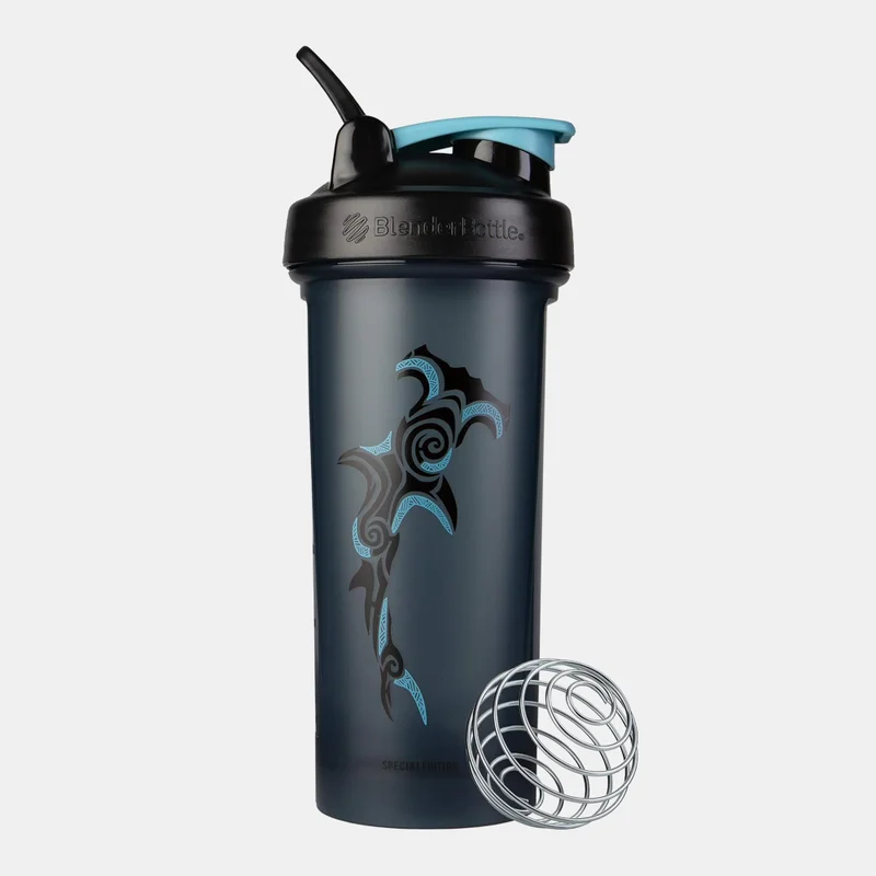 Blender Bottle Classic V2 Shaker Bottle (820ml)