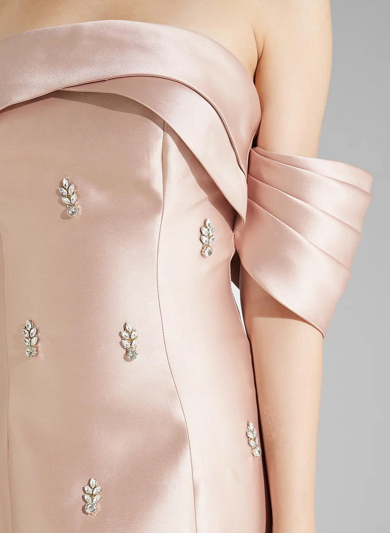 Namshi x Strapless Satin Gown