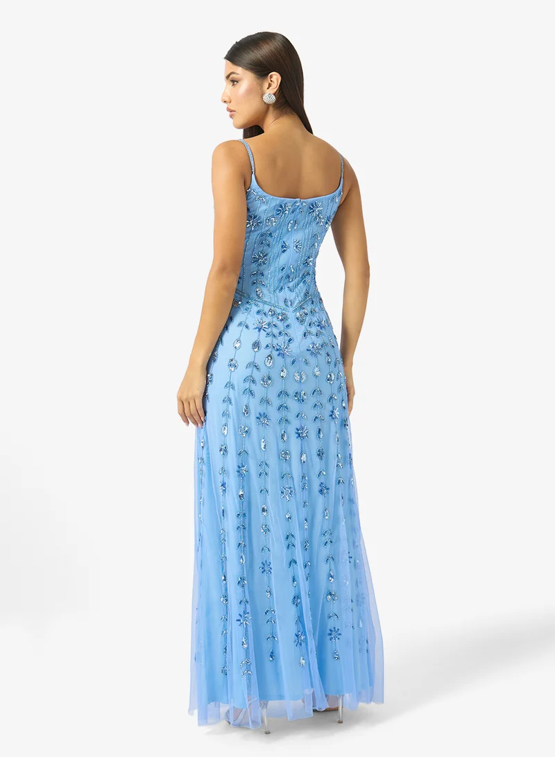 نمشي x فستان سهرة مطرز بالخرز بخصر كورست