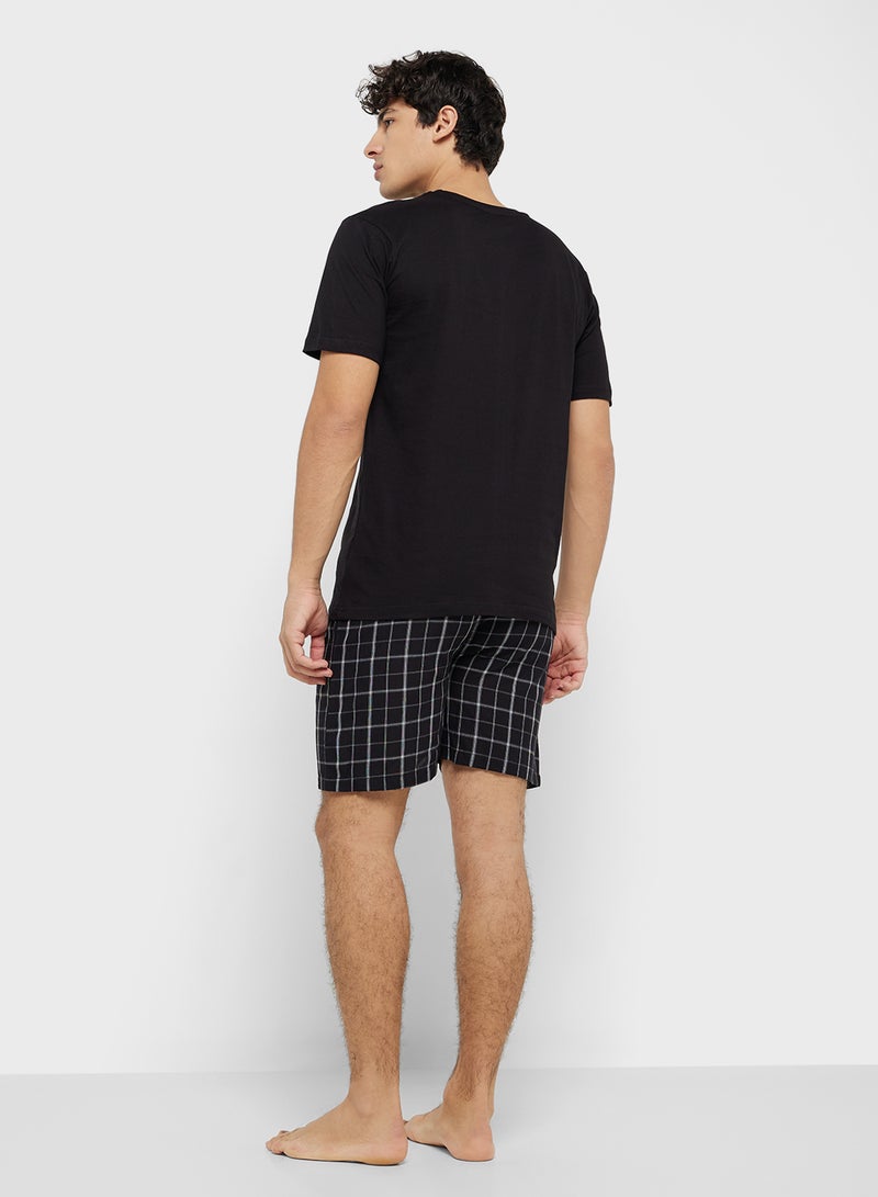 سفنتي فايف طقم بيجامة تي شيرت وشورت - Image 2